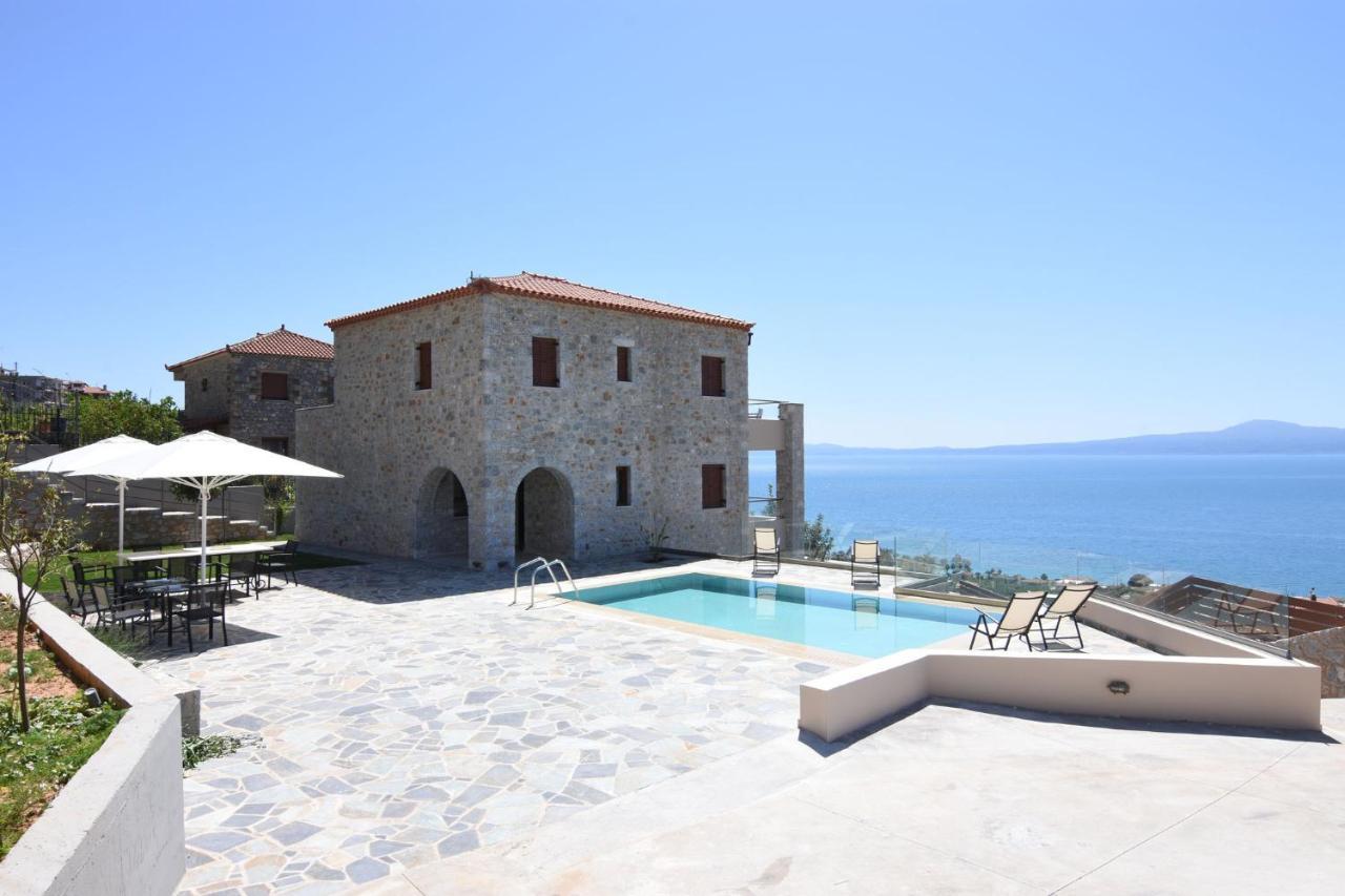 Villa Dafni - Infinite Sea Vistas With Private Pool Каламата Экстерьер фото