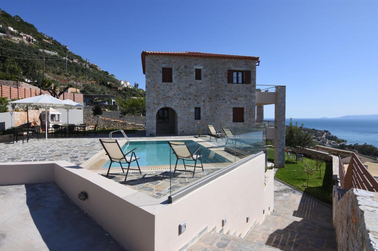 Villa Dafni - Infinite Sea Vistas With Private Pool Каламата Экстерьер фото